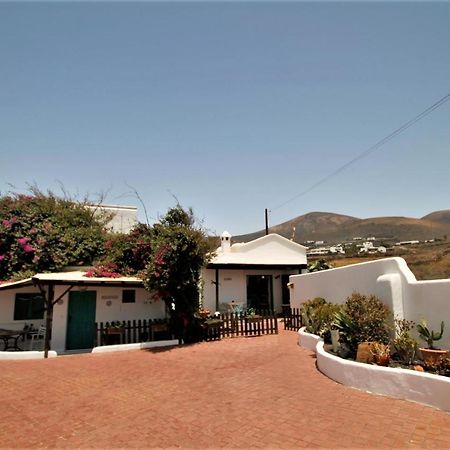 Vivienda Vacacional El Lagarto Mácher Exteriör bild