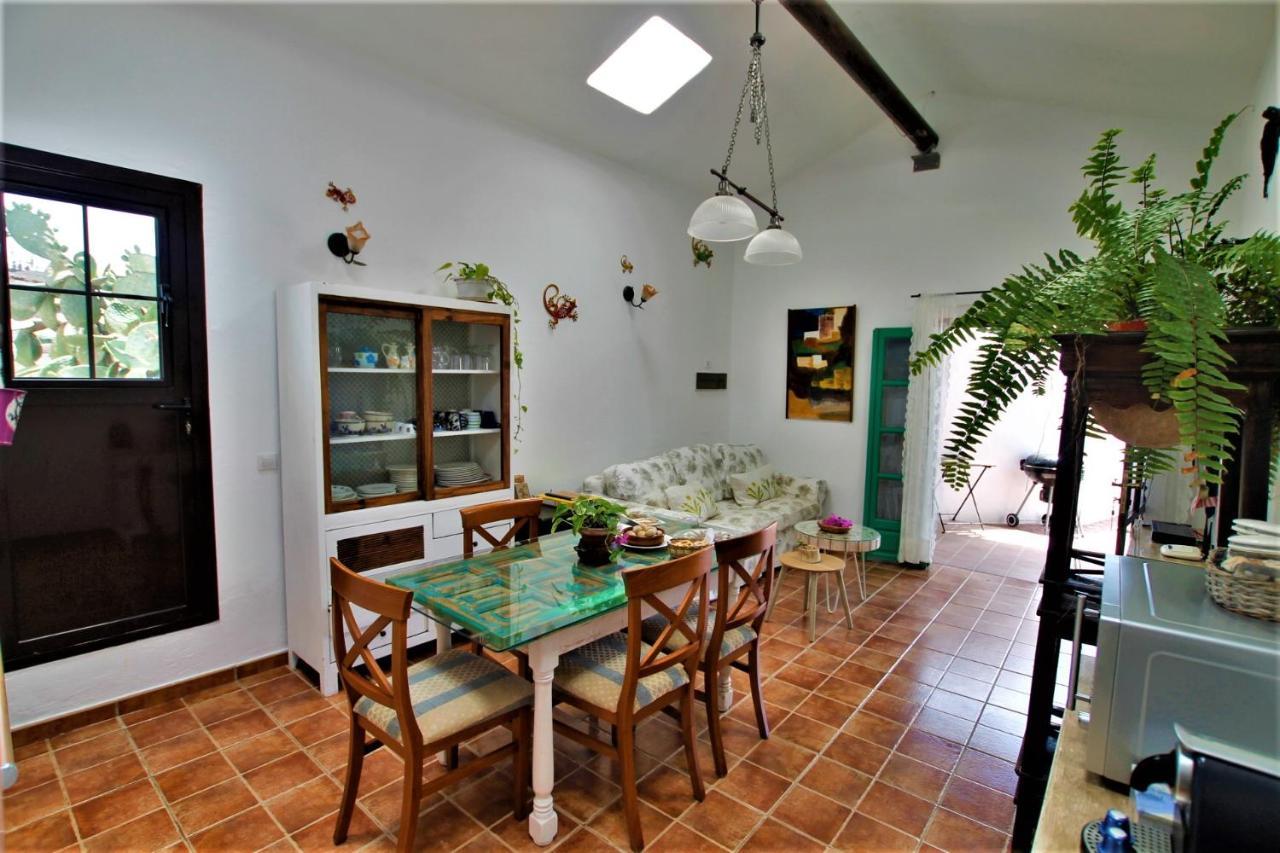 Vivienda Vacacional El Lagarto Mácher Exteriör bild